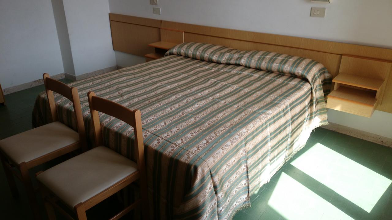 Hotel Savini Rimini Kültér fotó