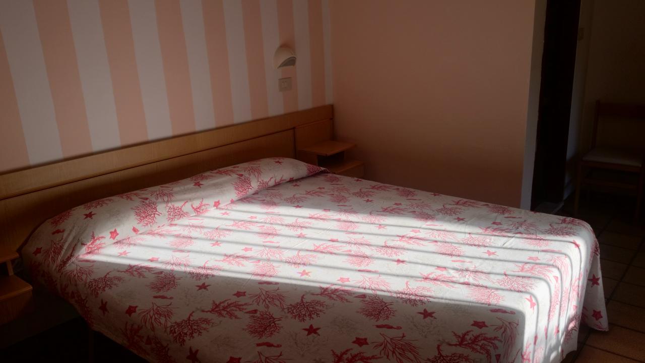 Hotel Savini Rimini Kültér fotó