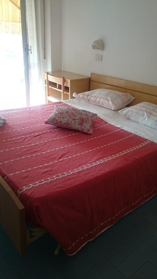 Hotel Savini Rimini Kültér fotó